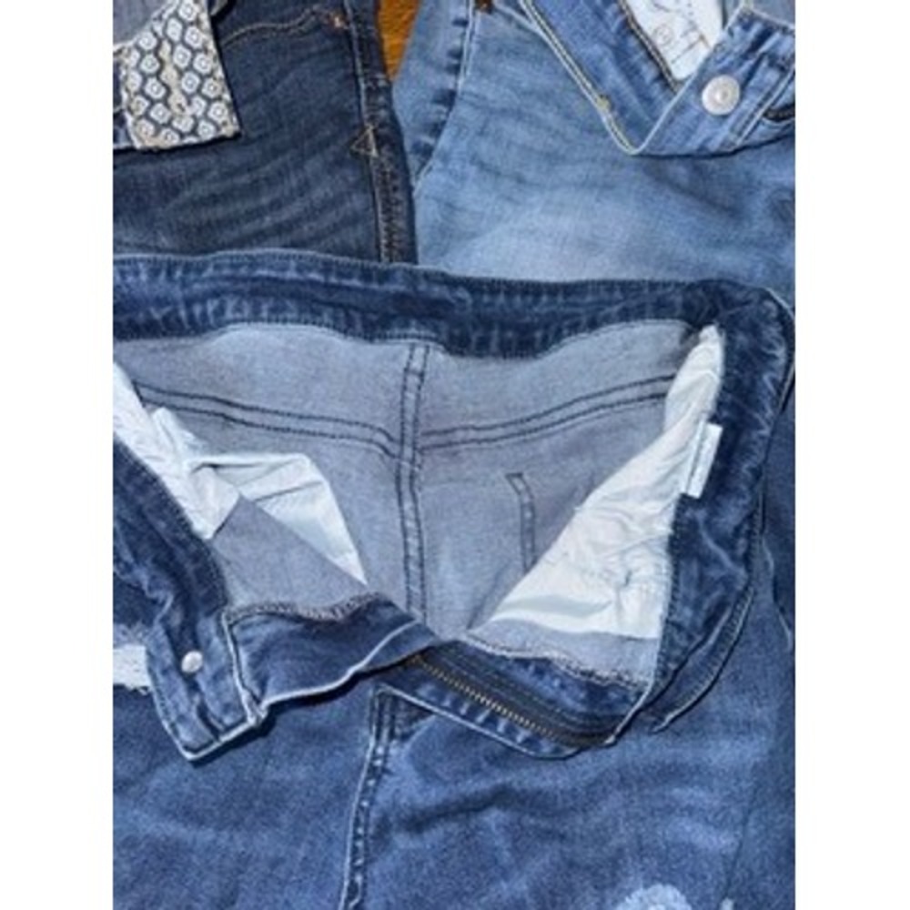 Womens Denim Jeans Bundle Ariat Bootcut Distressed Skinny Light Wash Lot of 3 - Picture 3 of 4